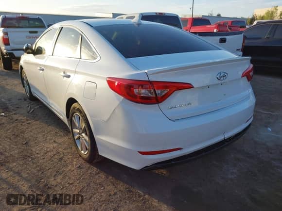 2015 Hyundai Sonata SE с VIN 5NPE24AF7FH238580, выставлен на аукционе IAAI как лот 42032781 с пробегом 115 455 миль миль и . История ставок и продаж доступна на DreamBid. Изображение 3.
