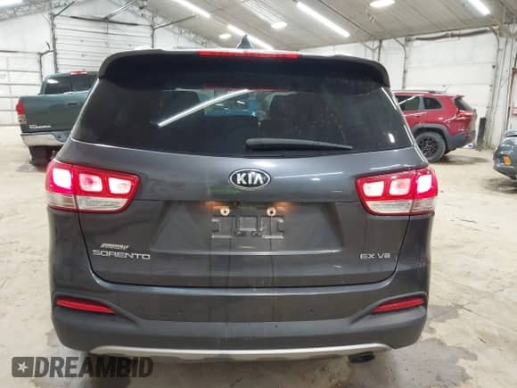2016 Kia Sorento EX с VIN 5XYPH4A56GG159733, выставлен на аукционе IAAI как лот 42792597 с пробегом 117 439 миль миль и . История ставок и продаж доступна на DreamBid. Изображение 16.