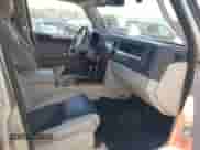 2008 Jeep Commander Overland с VIN 1J8HH68258C111540, выставлен на аукционе IAAI как лот 43103751 с пробегом 94 231 миль миль и . История ставок и продаж доступна на DreamBid. Изображение 5.
