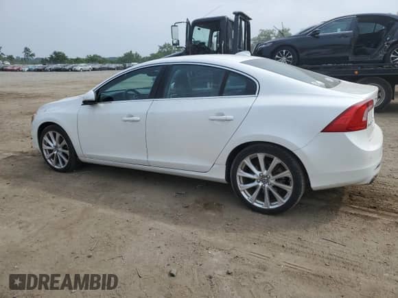 2018 Volvo S60 Inscription Platinum z VIN LYV402TM9JB170194, wystawiony jako Copart lot #60866295 z przebiegiem 42 962 mil mil oraz Szkoda całkowita • Salvage title. Historia ofert i sprzedaży dostępna na DreamBid. Obrazek 2.