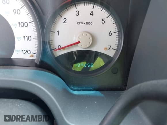 2007 Dodge Dakota ST with VIN 1D7HE22KX7S147462, listed as a IAAI auction lot 40133063 with 139,256 mi miles and . Bid and sale history available at DreamBid. Image 7.