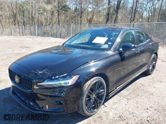 2024 Volvo S60 Plus Black Edition z VIN 7JRL12TH5RG280205, wystawiony jako IAAI lot #41648046 z przebiegiem 38 391 mil mil oraz . Historia ofert i sprzedaży dostępna na DreamBid. Obrazek 2.