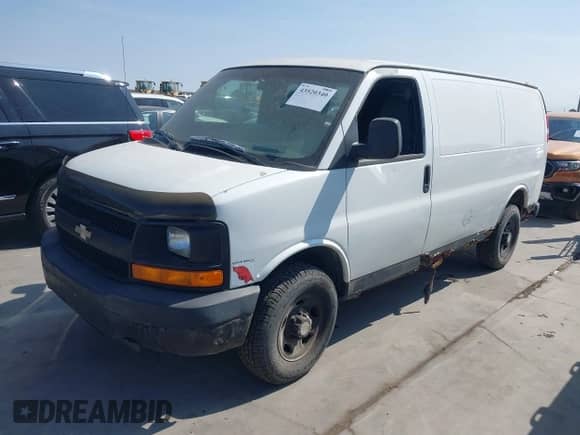 2008 Chevrolet Express Cargo с VIN 1GCGG25C781142733, выставлен на аукционе IAAI как лот 43520340 с пробегом Не указан миль и . История ставок и продаж доступна на DreamBid. Изображение 2.
