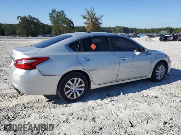 2016 Nissan Altima S z VIN 1N4AL3AP2GC238245, wystawiony jako Copart lot #85303315 z przebiegiem 228 457 mil mil oraz Czysty tytuł • Clean title. Historia ofert i sprzedaży dostępna na DreamBid. Obrazek 3.