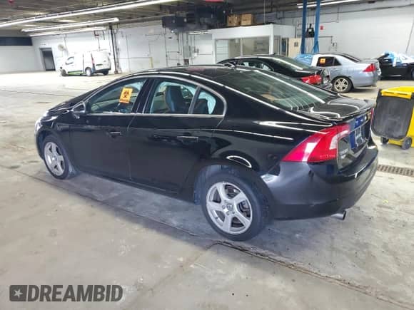 2012 Volvo S60 T5 с VIN YV1622FS3C2117406, выставлен на аукционе Copart как лот 71000155 с пробегом Не указан миль и Списание • Salvage title. История ставок и продаж доступна на DreamBid. Изображение 2.