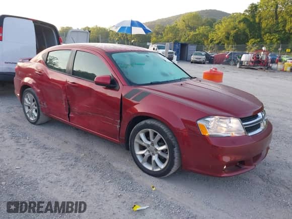 2012 Dodge Avenger R/T z VIN 1C3CDZBG5CN137706, wystawiony jako IAAI lot #42546528 z przebiegiem 107 624 mil mil oraz . Historia ofert i sprzedaży dostępna na DreamBid. Obrazek 1.
