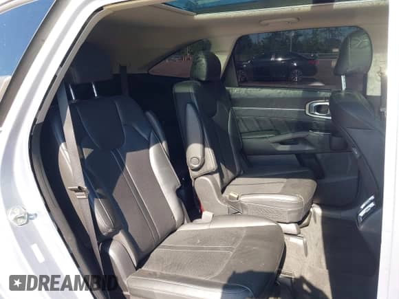 2022 Kia Sorento SX with VIN 5XYRK4LF8NG093053, listed as a IAAI auction lot 42337625 with 32,139 mi miles and . Bid and sale history available at DreamBid. Image 8.