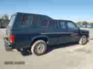 1993 Dodge Dakota z VIN 1B7FL23X8PS292033, wystawiony jako Copart lot #48995955 z przebiegiem 103 197 mil mil oraz Czysty tytuł • Clean title. Historia ofert i sprzedaży dostępna na DreamBid. Obrazek 3.