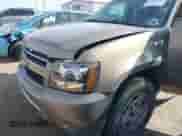 2007 Chevrolet Tahoe LTZ с VIN 1GNFC130X7R241919, выставлен на аукционе IAAI как лот 41270202 с пробегом Не указан миль и . История ставок и продаж доступна на DreamBid. Изображение 6.