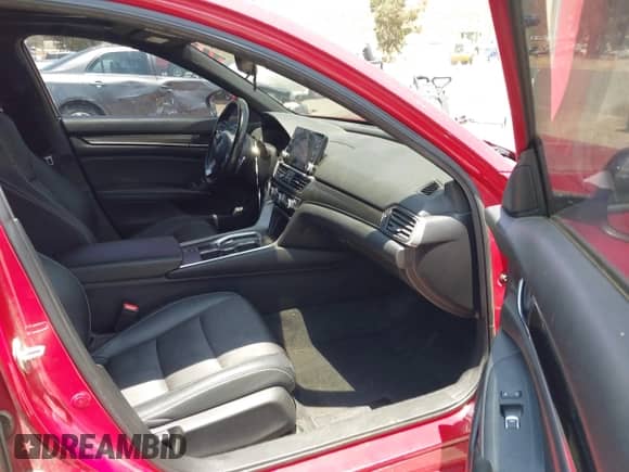 2019 Honda Accord Sport z VIN 1HGCV2F33KA027817, wystawiony jako IAAI lot #42586047 z przebiegiem 173 436 mil mil oraz . Historia ofert i sprzedaży dostępna na DreamBid. Obrazek 5.