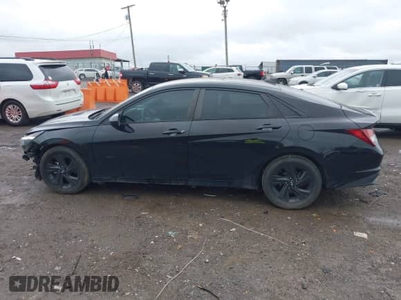 2021 Hyundai Elantra SEL с VIN 5NPLS4AG1MH015397, выставлен на аукционе IAAI как лот 43357482 с пробегом 92 794 миль миль и . История ставок и продаж доступна на DreamBid. Изображение 15.