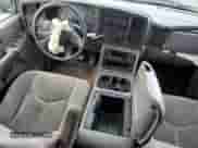 2006 Chevrolet Tahoe Z71 z VIN 1GNEC13T56R119215, wystawiony jako Copart lot #49108205 z przebiegiem 216 275 mil mil oraz Szkoda całkowita • Salvage title. Historia ofert i sprzedaży dostępna na DreamBid. Obrazek 8.