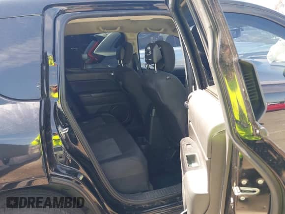 2014 Jeep Compass Sport с VIN 1C4NJCBB6ED531657, выставлен на аукционе IAAI как лот 43039659 с пробегом 177 242 миль миль и . История ставок и продаж доступна на DreamBid. Изображение 8.
