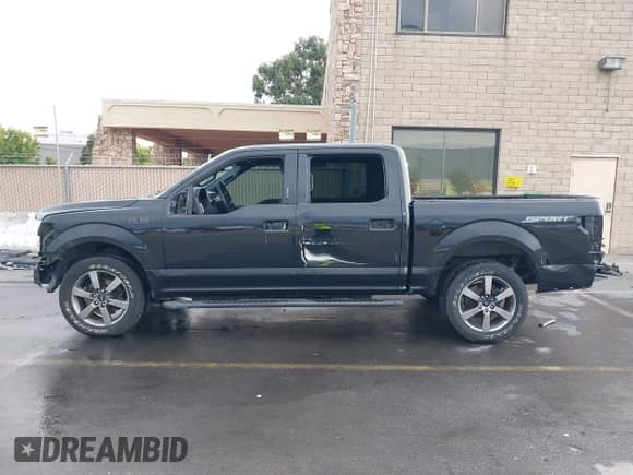2016 Ford F-150 Lariat z VIN 1FTEW1CF8GKE96397, wystawiony jako IAAI lot #43313879 z przebiegiem 141 518 mil mil oraz . Historia ofert i sprzedaży dostępna na DreamBid. Obrazek 15.