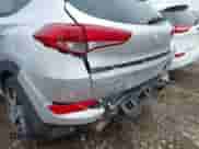 2017 Hyundai Tucson Sport z VIN KM8J3CA20HU539067, wystawiony jako IAAI lot #42476303 z przebiegiem 81 334 mil mil oraz . Historia ofert i sprzedaży dostępna na DreamBid. Obrazek 6.