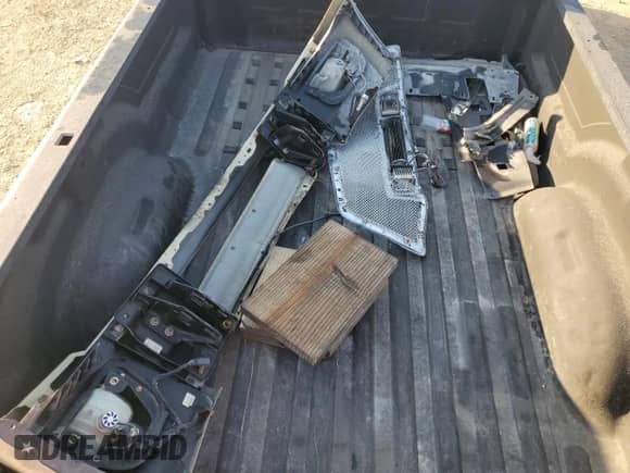 2012 Dodge RAM с VIN 3C6UD5LL4CG338615, выставлен на аукционе Copart как лот 74345004 с пробегом 232 166 миль миль и Списание • Salvage title. История ставок и продаж доступна на DreamBid. Изображение 12.