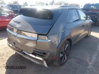 2025 Hyundai Ioniq 5 SEL z VIN 7YAKN4DA9SY013704, wystawiony jako IAAI lot #43486798 z przebiegiem 5 108 mil mil oraz . Historia ofert i sprzedaży dostępna na DreamBid. Obrazek 4.