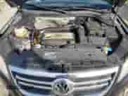 2009 Volkswagen Tiguan S с VIN WVGAV75N09W500104, выставлен на аукционе Copart как лот 69823825 с пробегом 98 190 миль миль и Списание • Salvage title. История ставок и продаж доступна на DreamBid. Изображение 11.