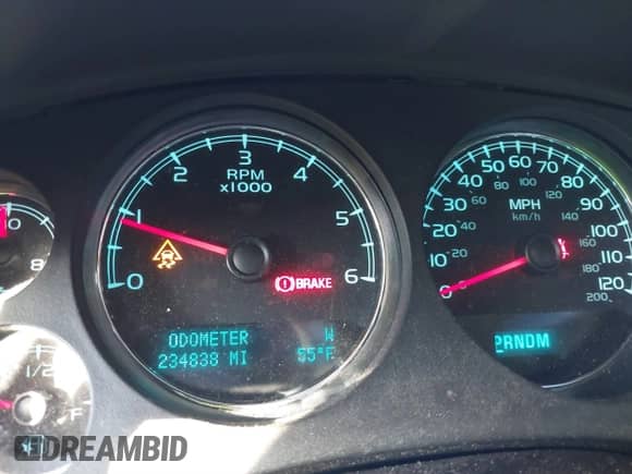 2010 Chevrolet Suburban LT z VIN 1GNUCJE01AR196820, wystawiony jako IAAI lot #40713946 z przebiegiem 234 838 mil mil oraz . Historia ofert i sprzedaży dostępna na DreamBid. Obrazek 7.