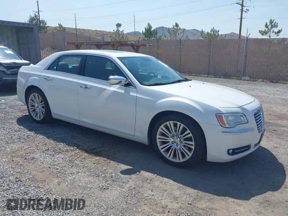 2013 Chrysler 300 C с VIN 2C3CCAET1DH507346, выставлен на аукционе IAAI как лот 42421323 с пробегом 143 269 миль миль и . История ставок и продаж доступна на DreamBid. Изображение 1.
