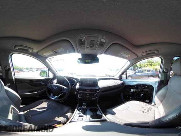 2019 Hyundai Santa Fe Ultimate с VIN 5NMS5CAA1KH092631, выставлен на аукционе IAAI как лот 42231974 с пробегом 57 231 миль миль и . История ставок и продаж доступна на DreamBid. Изображение 20.