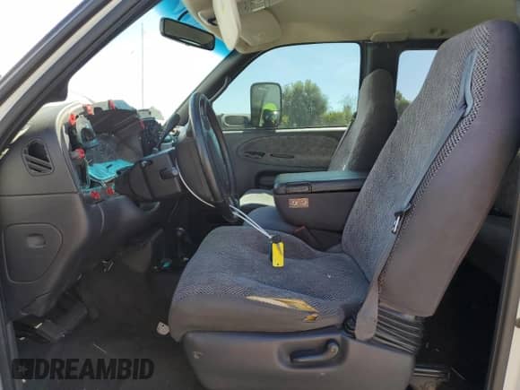 2001 Dodge 2500 с VIN 3B7KF23621G756087, выставлен на аукционе Copart как лот 70889755 с пробегом 135 873 миль миль и Списание • Salvage title. История ставок и продаж доступна на DreamBid. Изображение 7.