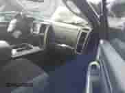 2018 Ram 1500 Big Horn z VIN 1C6RR7LM5JS247760, wystawiony jako IAAI lot #42306425 z przebiegiem 93 664 mil mil oraz . Historia ofert i sprzedaży dostępna na DreamBid. Obrazek 5.