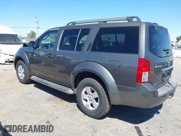 2008 Nissan Pathfinder SE with VIN 5N1AR18B58C648106, listed as a IAAI auction lot 43013042 with 140,702 mi miles and . Bid and sale history available at DreamBid. Image 3.