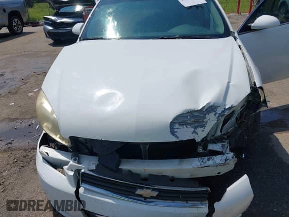 2010 Chevrolet Impala LS z VIN 2G1WA5EK2A1130942, wystawiony jako IAAI lot #43203841 z przebiegiem 185 462 mil mil oraz . Historia ofert i sprzedaży dostępna na DreamBid. Obrazek 10.