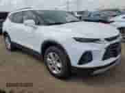 2020 Chevrolet Blazer LT z VIN 3GNKBCR46LS690805, wystawiony jako Copart lot #56570235 z przebiegiem 52 451 mil mil oraz Szkoda całkowita • Salvage title. Historia ofert i sprzedaży dostępna na DreamBid. Obrazek 4.