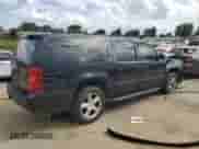 2007 Chevrolet Suburban LT с VIN 3GNFK16387G101490, выставлен на аукционе Copart как лот 64930165 с пробегом Не указан миль и Списание • Salvage title. История ставок и продаж доступна на DreamBid. Изображение 3.