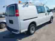 2005 Chevrolet Express Cargo z VIN 1GCGG25V351100802, wystawiony jako IAAI lot #42958948 z przebiegiem 93 981 mil mil oraz . Historia ofert i sprzedaży dostępna na DreamBid. Obrazek 4.