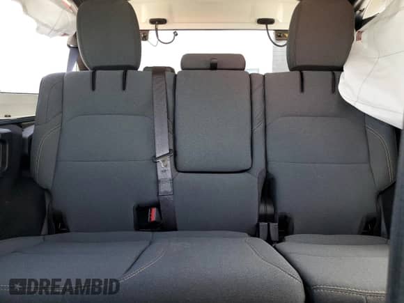 2024 Jeep Wrangler Willys с VIN 1C4RJXN60RW209694, выставлен на аукционе Copart как лот 70931155 с пробегом 19 287 миль миль и Списание • Salvage title. История ставок и продаж доступна на DreamBid. Изображение 10.