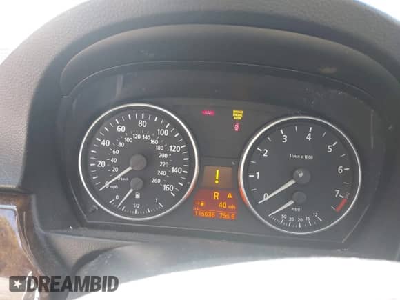 2007 BMW 3 Series 328xi z VIN WBAVC93557KX53074, wystawiony jako IAAI lot #43551106 z przebiegiem 115 636 mil mil oraz . Historia ofert i sprzedaży dostępna na DreamBid. Obrazek 7.