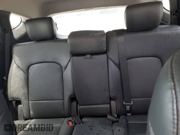 2017 Hyundai Santa Fe 2.0T с VIN 5XYZU4LA8HG432056, выставлен на аукционе Copart как лот 70449435 с пробегом Не указан миль и На запчасти • Non repairable. История ставок и продаж доступна на DreamBid. Изображение 10.