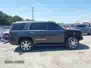 2017 Cadillac Escalade Luxury z VIN 1GYS3BKJ8HR259936, wystawiony jako IAAI lot #42301926 z przebiegiem 70 879 mil mil oraz . Historia ofert i sprzedaży dostępna na DreamBid. Obrazek 14.