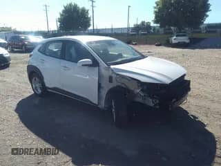 2020 Hyundai Kona SE z VIN KM8K12AA4LU517738, wystawiony jako IAAI lot #41860765 z przebiegiem 14 791 mil mil oraz . Historia ofert i sprzedaży dostępna na DreamBid. Obrazek 1.