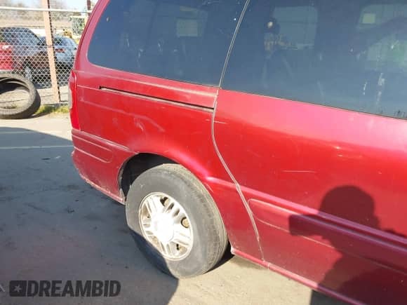 2001 Chevrolet Venture Warner Bros 1SE with VIN 1GNDX13E01D201117, listed as a IAAI auction lot 41442279 with 148,090 mi miles and . Bid and sale history available at DreamBid. Image 15.