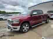 2019 Ram 1500 Laramie с VIN 1C6SRFRT7KN786195, выставлен на аукционе Copart как лот 69689275 с пробегом 54 101 миль миль и На запчасти • Non repairable. История ставок и продаж доступна на DreamBid. Изображение 1.