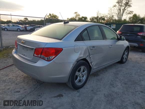 2016 Chevrolet Cruze LT с VIN 1G1PE5SB0G7218963, выставлен на аукционе IAAI как лот 43431392 с пробегом 157 746 миль миль и . История ставок и продаж доступна на DreamBid. Изображение 4.