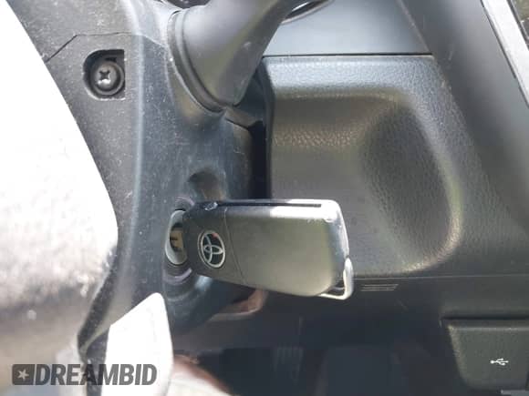 2021 Toyota Camry SE with VIN 4T1G11AK5MU404407, listed as a IAAI auction lot 42997960 with 155,618 mi miles and . Bid and sale history available at DreamBid. Image 11.