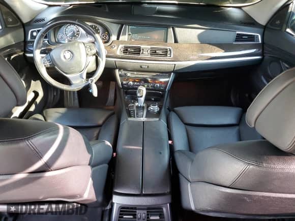 2011 BMW 5 Series 550i Gran Turismo xDrive с VIN WBASP4C50BC341531, выставлен на аукционе Copart как лот 68329355 с пробегом 132 730 миль миль и Списание • Salvage title. История ставок и продаж доступна на DreamBid. Изображение 8.