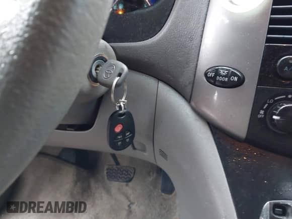 2008 Toyota Sienna LE with VIN 5TDBK23C38S021194, listed as a IAAI auction lot 41790566 with 284,285 mi miles and . Bid and sale history available at DreamBid. Image 11.