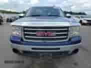 2013 GMC Sierra 1500 SL z VIN 1GTR2UEA8DZ281329, wystawiony jako Copart lot #63055335 z przebiegiem 99 388 mil mil oraz Szkoda całkowita • Salvage title. Historia ofert i sprzedaży dostępna na DreamBid. Obrazek 5.