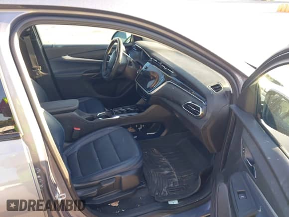 2023 Chevrolet Bolt EUV LT z VIN 1G1FY6S05P4207370, wystawiony jako IAAI lot #43173358 z przebiegiem 30 596 mil mil oraz . Historia ofert i sprzedaży dostępna na DreamBid. Obrazek 5.