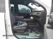 2022 Chevrolet Suburban Z71 с VIN 1GNSKDKD1NR121432, выставлен на аукционе IAAI как лот 42464685 с пробегом 55 335 миль миль и . История ставок и продаж доступна на DreamBid. Изображение 5.