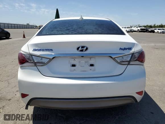 2014 Hyundai Sonata Limited with VIN KMHEC4A45EA114529, listed as a Copart auction lot 63148975 with 204,115 mi miles and Clean title. Bid and sale history available at DreamBid. Image 6.
