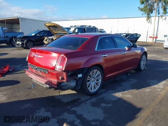 2012 Chrysler 300 Limited с VIN 2C3CCACG8CH274134, выставлен на аукционе IAAI как лот 43441782 с пробегом 102 666 миль миль и . История ставок и продаж доступна на DreamBid. Изображение 4.