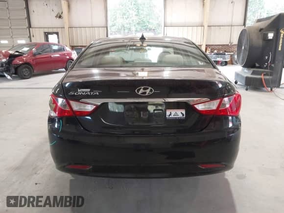 2011 Hyundai Sonata GLS с VIN 5NPEB4AC6BH186021, выставлен на аукционе IAAI как лот 43294333 с пробегом 121 722 миль миль и . История ставок и продаж доступна на DreamBid. Изображение 16.