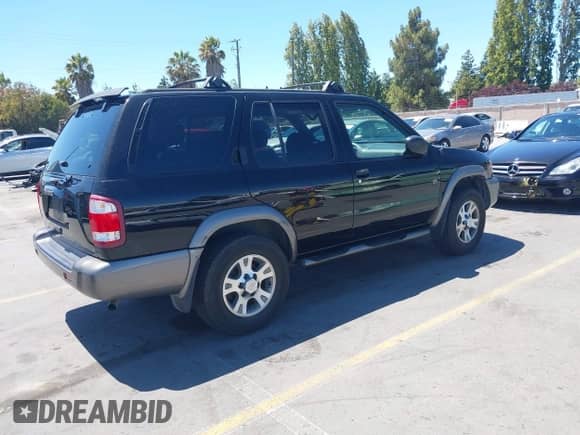 1999 Nissan Pathfinder XE с VIN JN8AR07Y1XW373095, выставлен на аукционе IAAI как лот 42915132 с пробегом 160 724 миль миль и . История ставок и продаж доступна на DreamBid. Изображение 4.